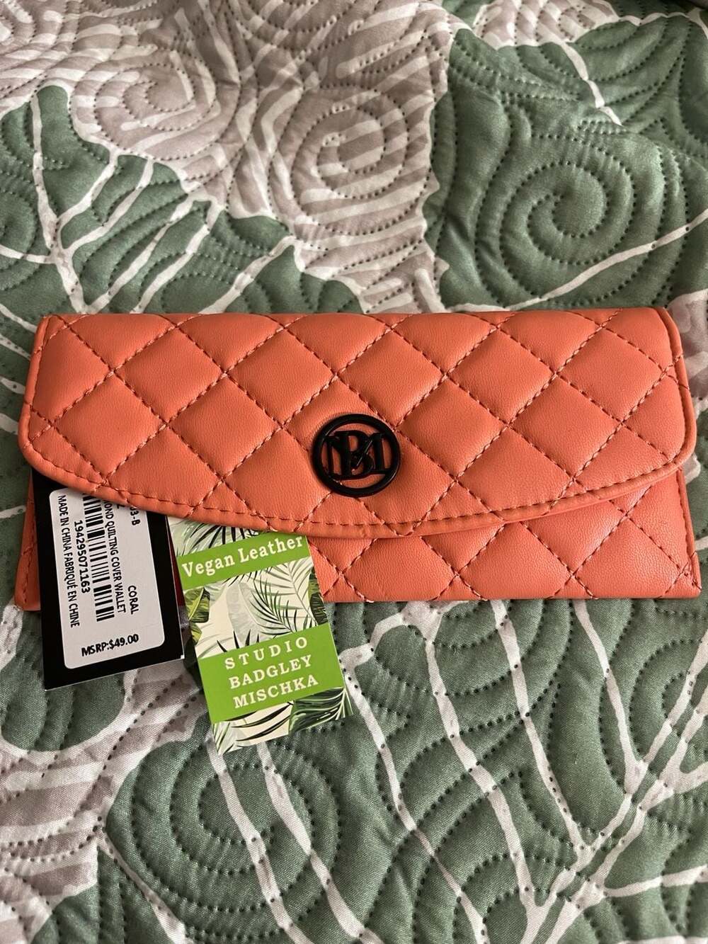 Studio Badgley Mischka Diamond Quilted Cover Wallet Coral Vegan Leather NWT